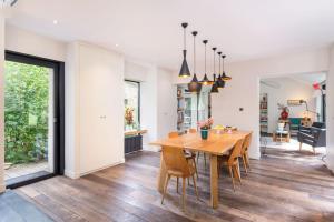 Le Pressoir - Newly refurbished house with contemporary decoration