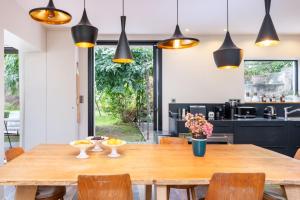 Le Pressoir - Newly refurbished house with contemporary decoration