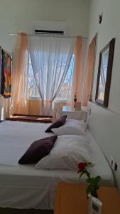 Branco Por do sol próximo aeroporto