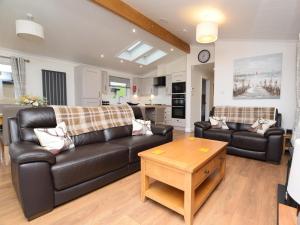 2 Bed in Auchenmalg 88645