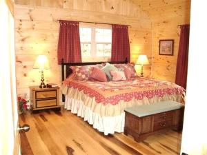 Secluded Cabin Rental with Panoramic Smoky Mountain Views in Murphy, North Carolina