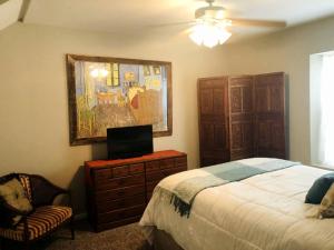 Beautiful and Luxurious Guest Suite Rental Ideal for Weekend Getaways from Kansas City
