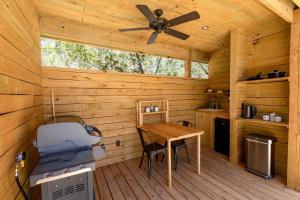 Secluded Romantic Yurt with Amazing Views in Dripping Springs, Texas
