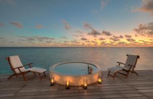 Diamonds Athuruga Maldives Resort & Spa