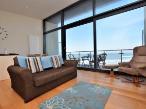 2 Bed in Westward Ho SEREN