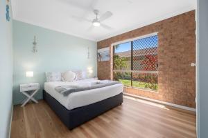 Sandy Surfer - Tweed Coast Holidays