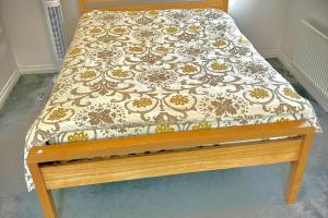 House - Sleeps 5 Private Parking & Pets Allowed