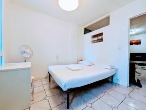 Spacious and comfortable apart with terrace in downtown