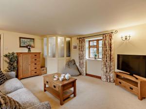 4 Bed in Combe Martin 2.9mls 91071