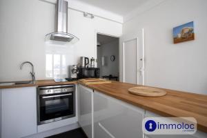 Apartment neighborhood Liberation