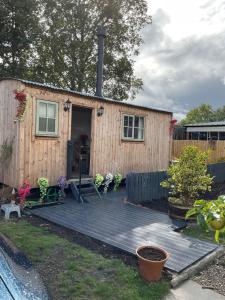 Shepherds Hut at The Old School House