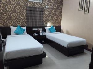 Hotel tathagat bodhgaya near main temple
