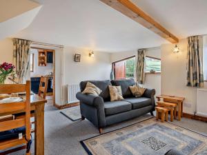 1 Bed in Abergavenny BN092