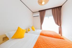 Shinjuku 24mins train 4BR 8 Beds 2BA