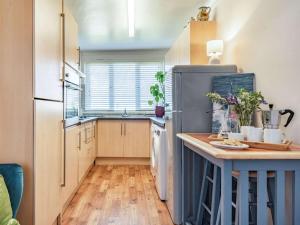 3 Bed in Tenby 86574