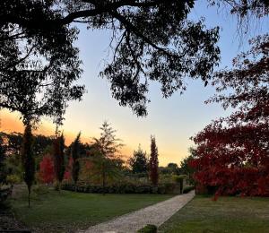 The Barn at Stonewalls - Farm stay in 25 acres