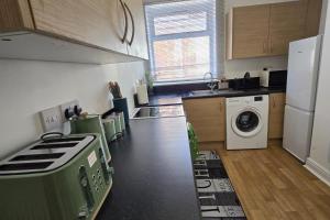 1 Bed - Sleeps 4 - City Centre