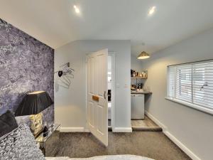 Romantic retreat near Whitby Abbey