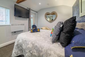 Romantic retreat near Whitby Abbey