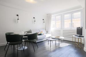 Modern and central 2P apartment - Madeleine