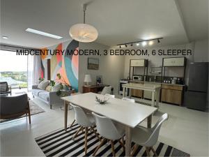 Constantia View Apartments- Luxury Self Catering