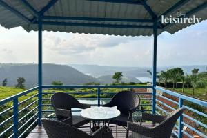 Stay Leisurely Wrong Turn 2BHK Pure Veg Villa, Igatpuri