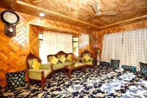 Nuh Villa - Luxury stay with Kashmiri Warmth