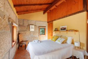 Casa de Andrães Loft Heras