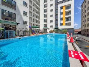 classy charming apartments with swimming pool modern equipped gym free parking space child play area and proximity to major shopping malls