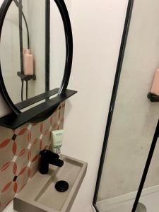 THE GREEN CHAIR Osterstraße - 65qm industrial apartment with balcony for 4-6