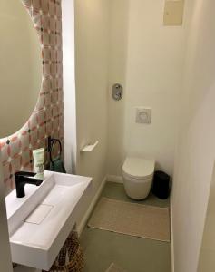 THE GREEN CHAIR Osterstraße - 65qm industrial apartment with balcony for 4-6