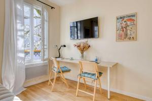 Modern Studio-2P - Belleville