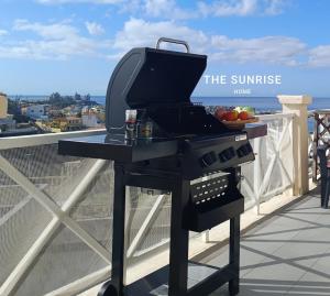The Sunrise Home Sea views and terrace house with barbecue