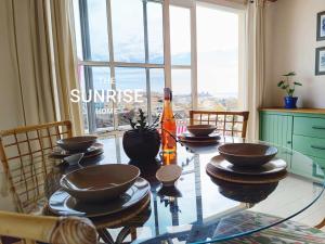 The Sunrise Home Sea views and terrace house with barbecue