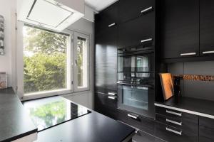 Rauhallinen huoneisto, pysäköinti, sauna, oma piha