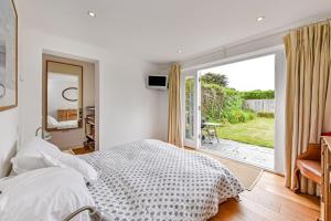 5 Coastguard Cottage and Wash House, West Wittering