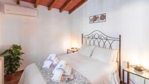 Casa Lorpica El Borge by Ruralidays