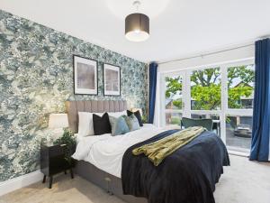 Worcester Retreat by Signature Stays - Pool & Spa - Gym - Modern