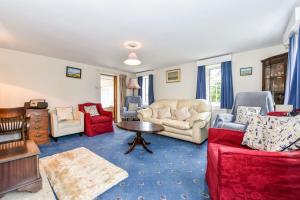 Aura Favoni, West Wittering