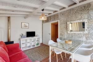 Casa de Andrães Camélias