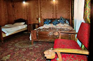 Houseboat Queen Of Africa