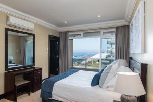 Ballito Manor Beach 405 - FAMILY ONLY - With Generator