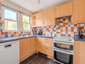 Pass the Keys Central Mews house with parking