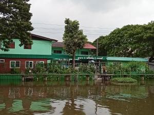 Baan Chaiy khong บ้านชายคลอง
