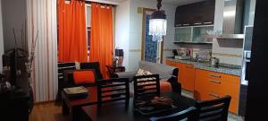 Cozy apartment in Orense of 45 m² with parking