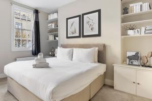 Victoria House - The Duke Collection