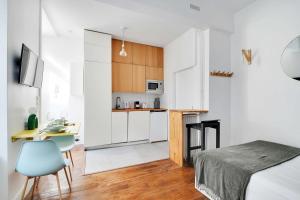 New Studio with Terrace near the Eiffel Tower