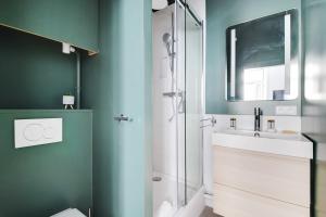 New Studio with Terrace near the Eiffel Tower