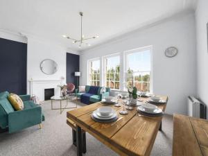 Pass the Keys Stylish apartment in the heart of Bath