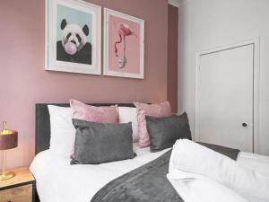 Pass the Keys Stylish apartment in the heart of Bath